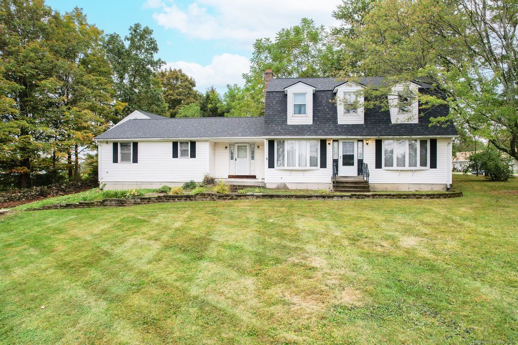 921 Buckingham Street, Watertown, CT 06795