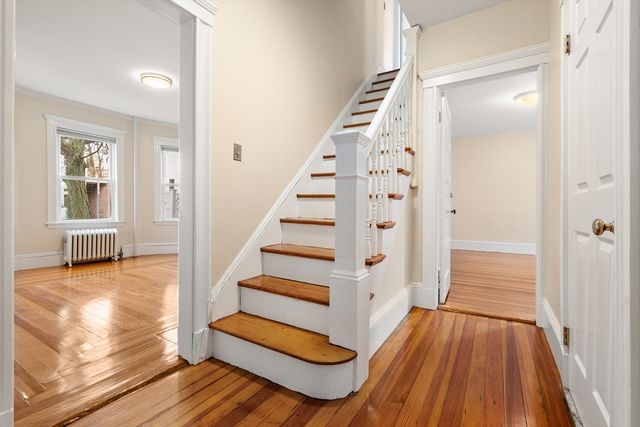 29 Packard Ave 1, Somerville, MA 02144