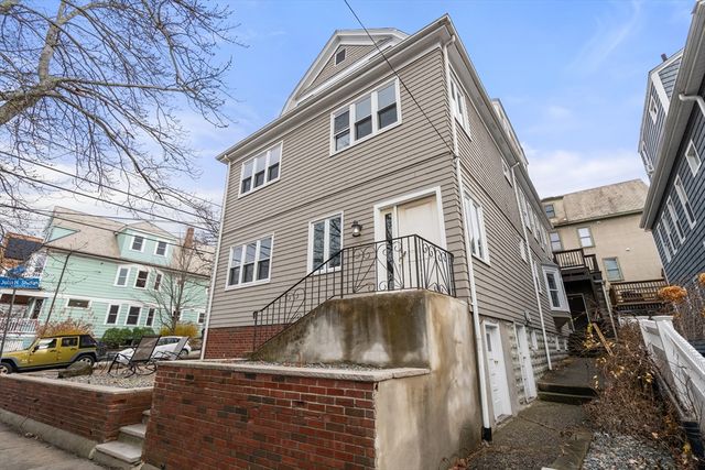 29 Packard Ave 1, Somerville, MA 02144