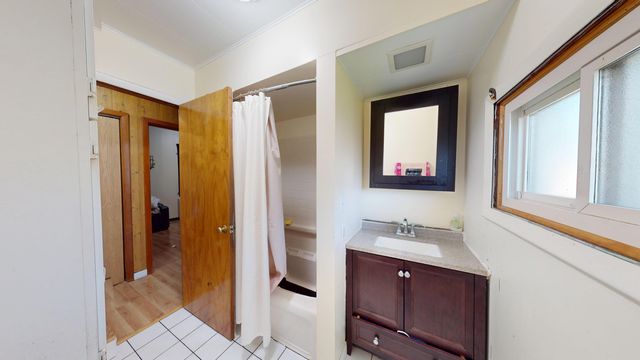6832 Waveland Avenue, Hammond, IN 46323