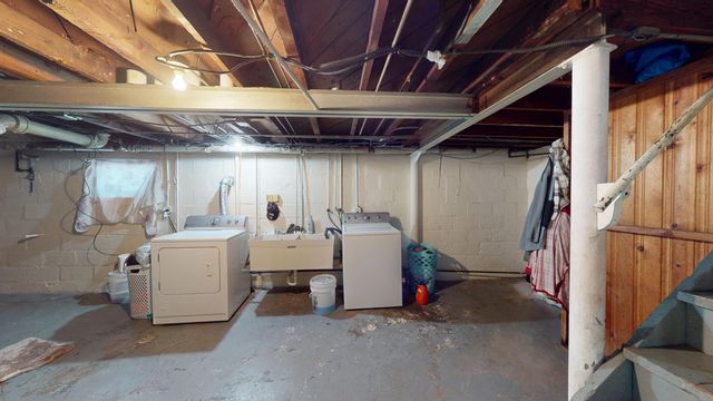 6832 Waveland Avenue, Hammond, IN 46323