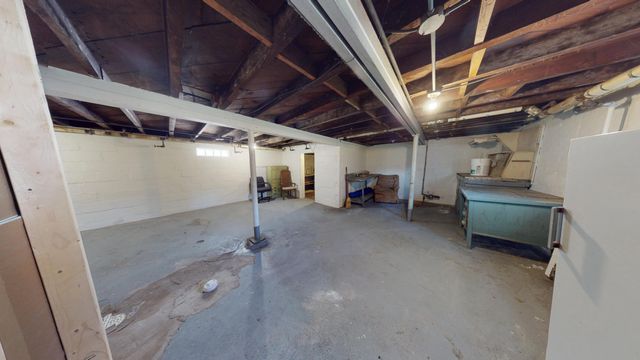 6832 Waveland Avenue, Hammond, IN 46323