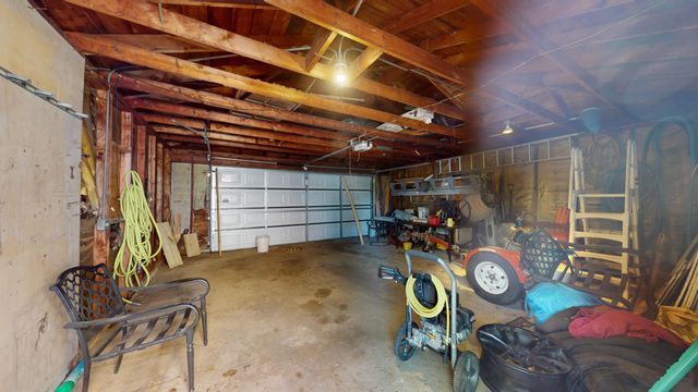 6832 Waveland Avenue, Hammond, IN 46323