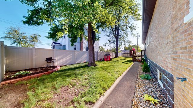 6832 Waveland Avenue, Hammond, IN 46323