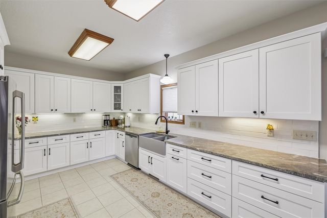 1511 W Franklin Avenue, Indianola, IA 50125