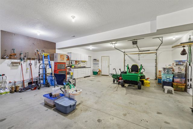 1511 W Franklin Avenue, Indianola, IA 50125