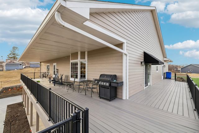 1511 W Franklin Avenue, Indianola, IA 50125