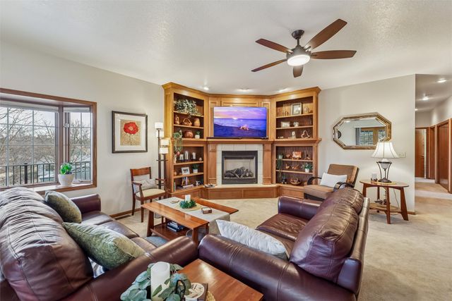 1511 W Franklin Avenue, Indianola, IA 50125