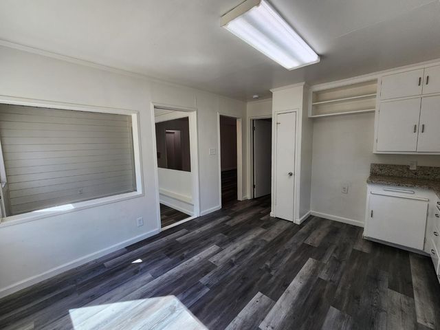 820 W Park St, Stockton, CA 95203