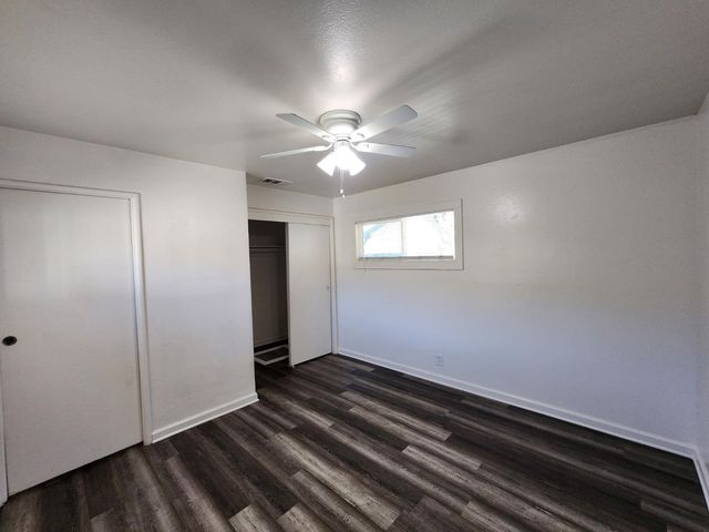 820 W Park St, Stockton, CA 95203