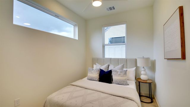 6802 Montana ST 2, Austin, TX 78741