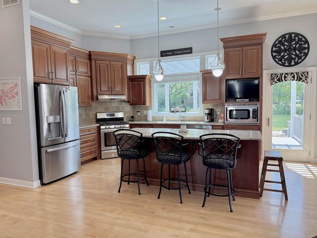 1604 BELLEVUE BOULEVARD, Fond Du Lac, WI 54937