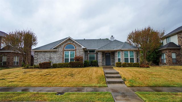 2508 Hawk Drive, Mesquite, TX 75181