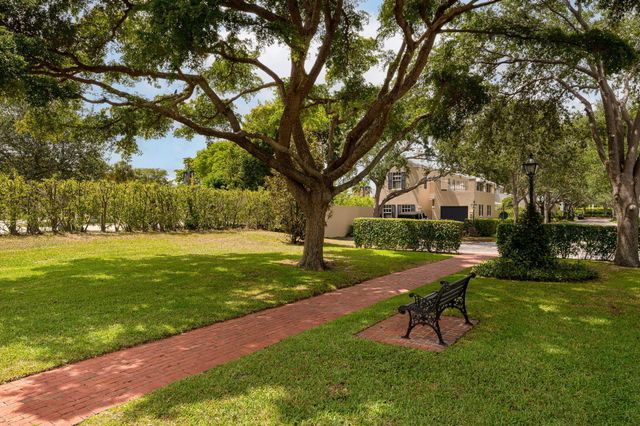5877 Bartram Street, Boca Raton, FL 33433