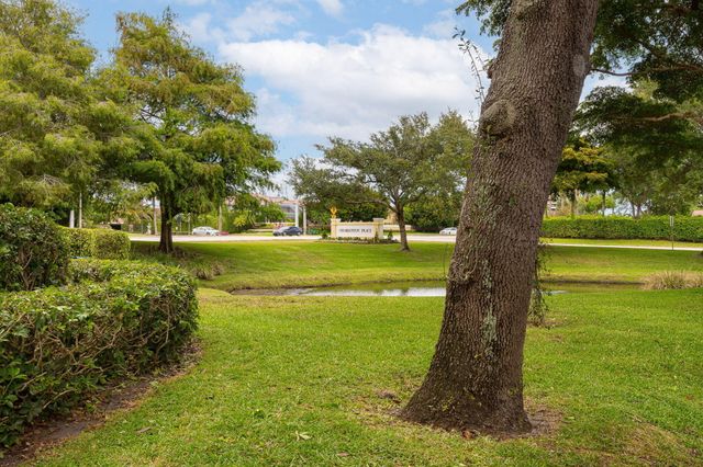 5877 Bartram Street, Boca Raton, FL 33433