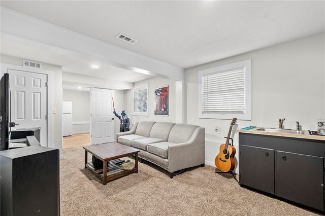 2 Purfleet Drive, Bella Vista, AR 72715