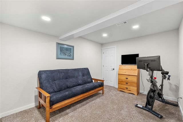 2 Purfleet Drive, Bella Vista, AR 72715