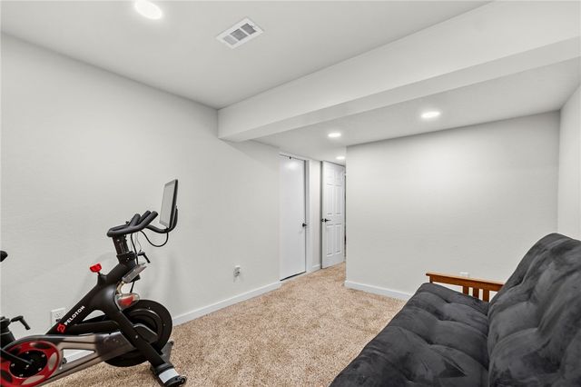 2 Purfleet Drive, Bella Vista, AR 72715