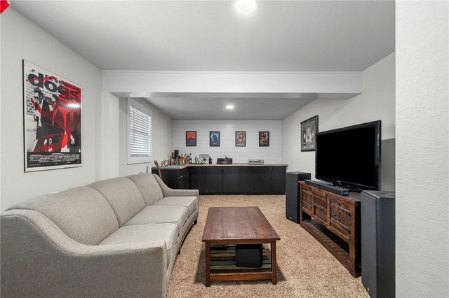 2 Purfleet Drive, Bella Vista, AR 72715