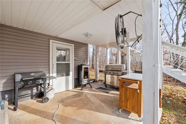 2 Purfleet Drive, Bella Vista, AR 72715