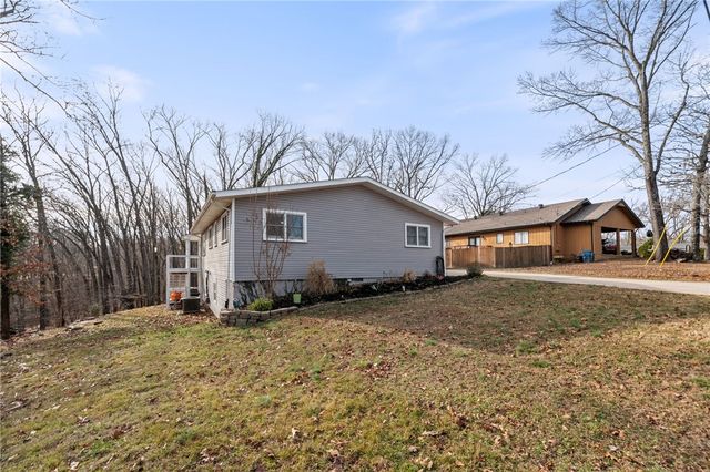 2 Purfleet Drive, Bella Vista, AR 72715