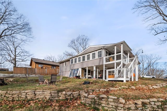 2 Purfleet Drive, Bella Vista, AR 72715