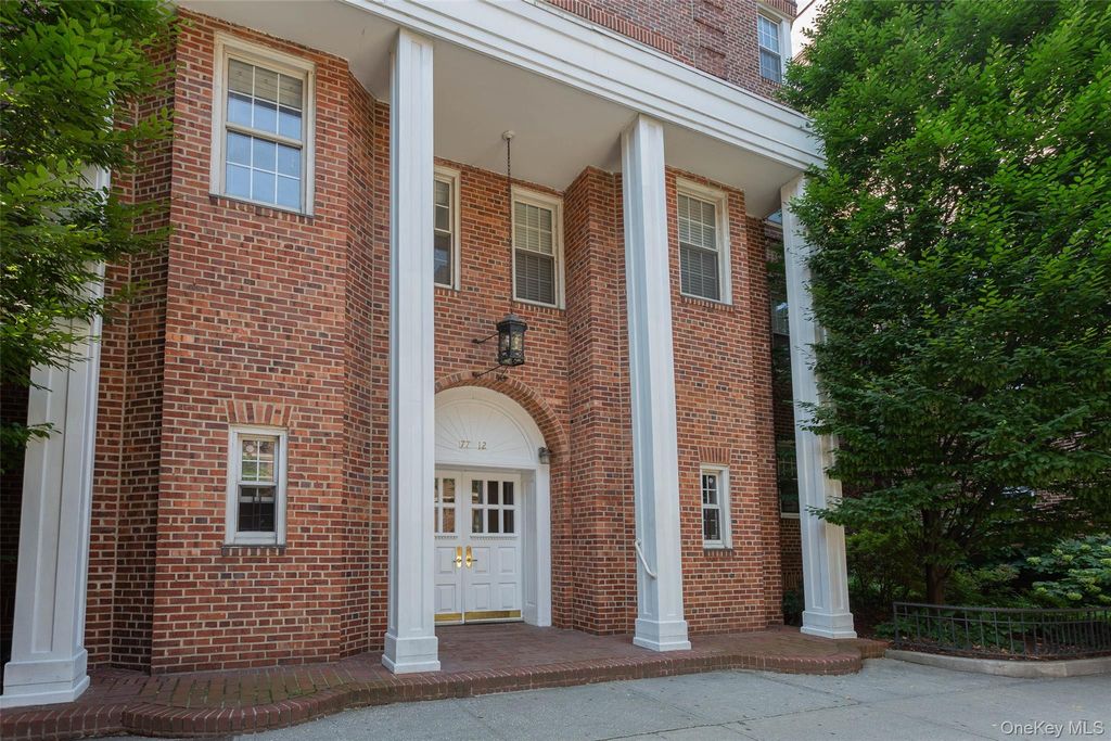 77-12 35th Avenue A11, Jackson Heights, NY 11372 — exterior
