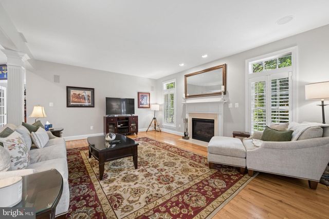 9808 PEMBROKE DR, Hagerstown, MD 21740
