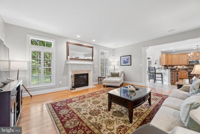 9808 PEMBROKE DR, Hagerstown, MD 21740