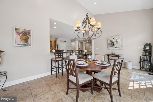 9808 PEMBROKE DR, Hagerstown, MD 21740