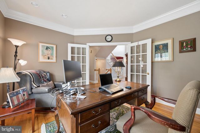 9808 PEMBROKE DR, Hagerstown, MD 21740