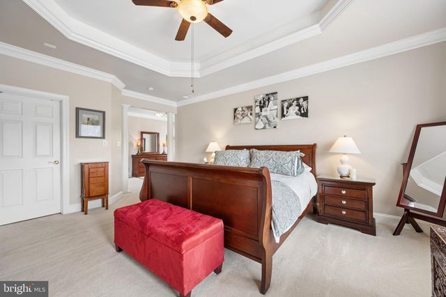 9808 PEMBROKE DR, Hagerstown, MD 21740