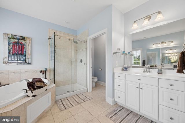 9808 PEMBROKE DR, Hagerstown, MD 21740