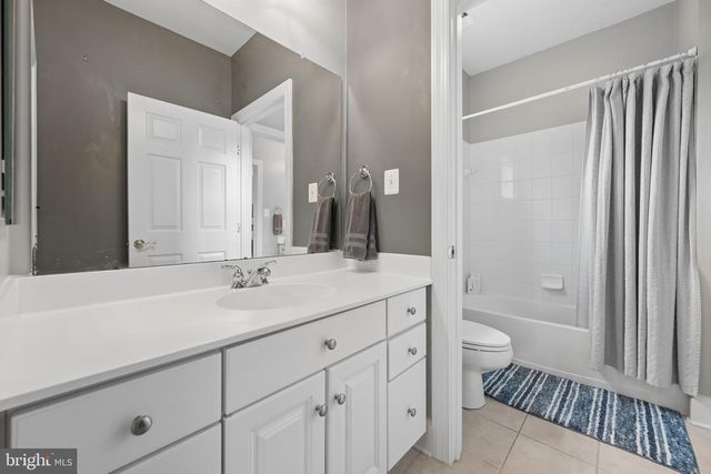 9808 PEMBROKE DR, Hagerstown, MD 21740