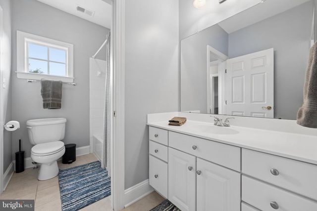 9808 PEMBROKE DR, Hagerstown, MD 21740