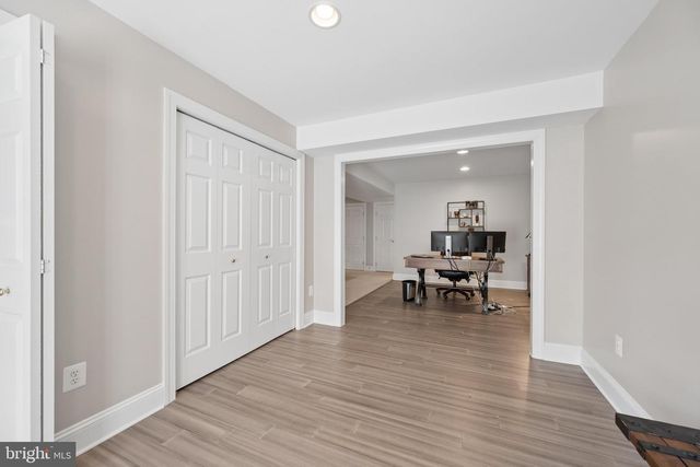 9808 PEMBROKE DR, Hagerstown, MD 21740