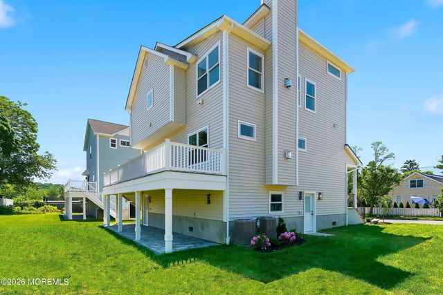 56 W Washington Avenue, Atlantic Highlands, NJ 07716