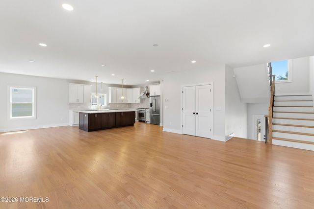 56 W Washington Avenue, Atlantic Highlands, NJ 07716