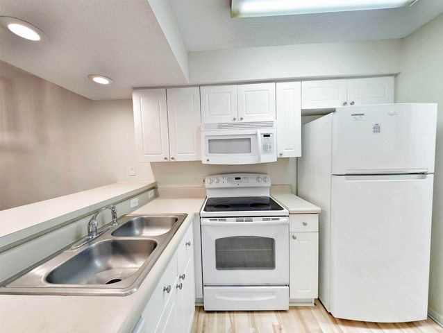 195 Egret Run Ln Unit 722, Pawleys Island, SC 29585