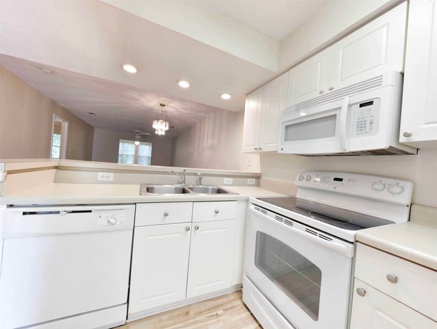 195 Egret Run Ln Unit 722, Pawleys Island, SC 29585