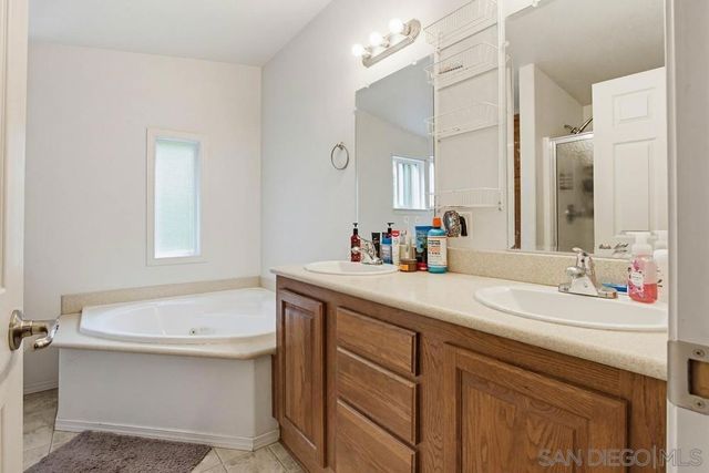 9100 Single Oak Dr. 33, Lakeside, CA 92040