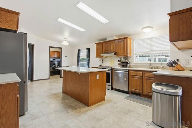 9100 Single Oak Dr. 33, Lakeside, CA 92040