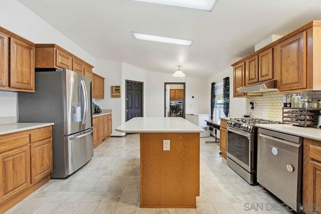 9100 Single Oak Dr. 33, Lakeside, CA 92040