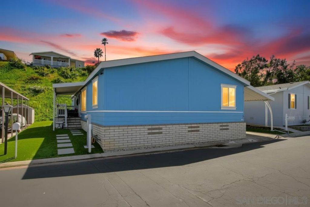 9100 Single Oak Dr. 33, Lakeside, CA 92040