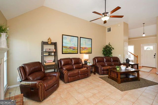 10 Arbor Hills S Road S, Talking Rock, GA 30175