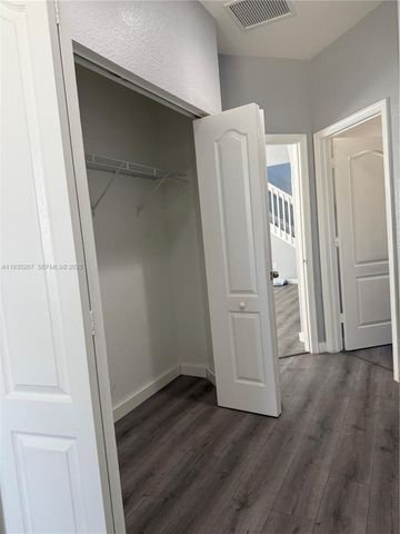 1271 NE 40th Rd 1271, Homestead, FL 33033