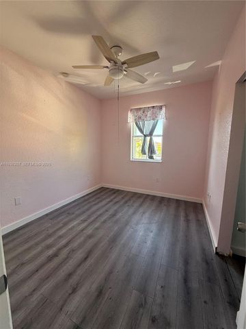 1271 NE 40th Rd 1271, Homestead, FL 33033