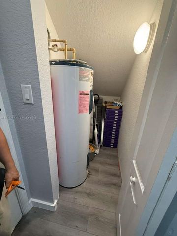 1271 NE 40th Rd 1271, Homestead, FL 33033