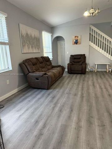 1271 NE 40th Rd 1271, Homestead, FL 33033