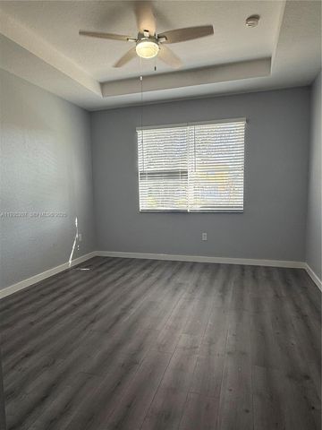 1271 NE 40th Rd 1271, Homestead, FL 33033